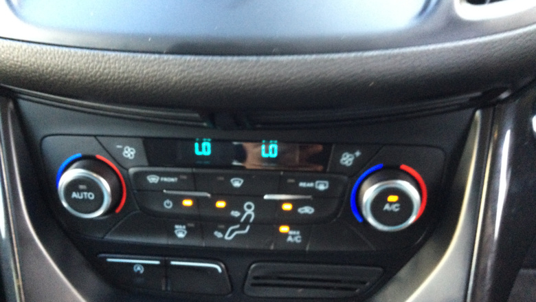 Ford Kuga 2.0 TDCi Titanium Edition 5dr 2WD Diesel Estate